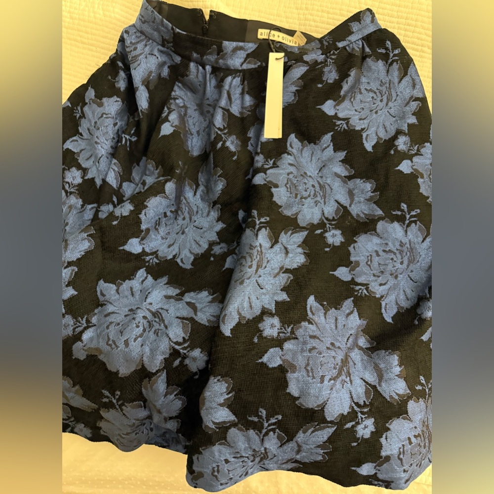 Alice and Olivia Midi A line Volume floral brocade jacquard skirt